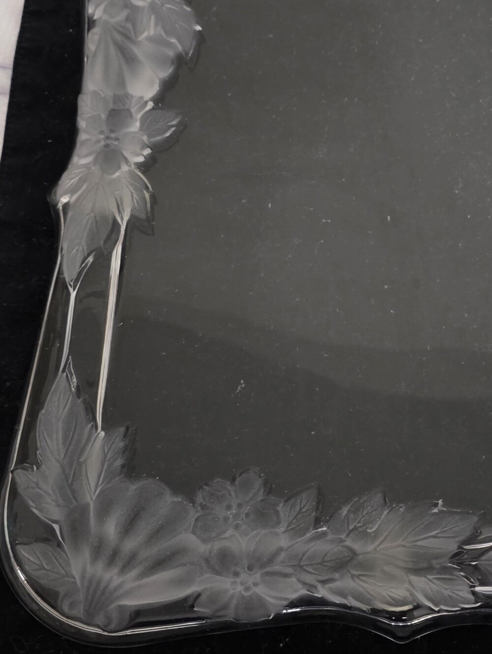 Clear Glass Floral Picture Frame - Picture 3 of 4